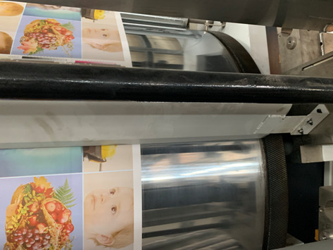 เครื่องทำถุงกระดาษคราฟท์นอนวูฟเวน 3000 กก. Bubble Poly Mailer