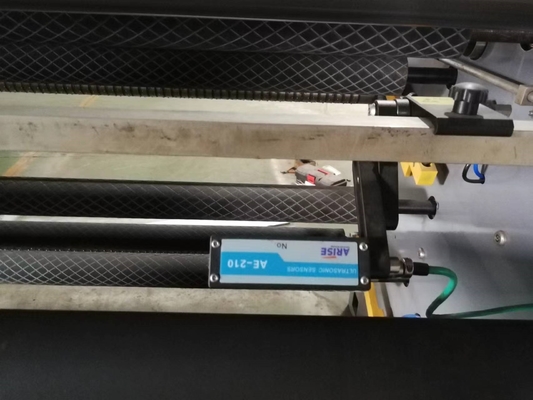 เครื่องตัดกระดาษความเร็วสูงสำหรับ PET BOPP 1400mm 1450mm 0.5mm