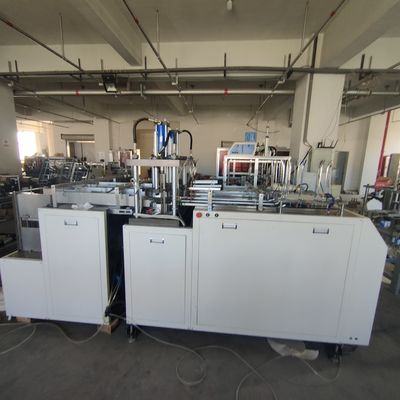 เครื่องบรรจุกล่องอาหารกลางวันแบบใช้แล้วทิ้งกระบวนการกาวร้อนละลาย