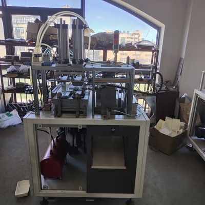 Hot Melt Adhesive Process Carton Machine งานตกแต่งกล่องอาหารกล่องอาหารกลางวันแบบใช้แล้วทิ้ง