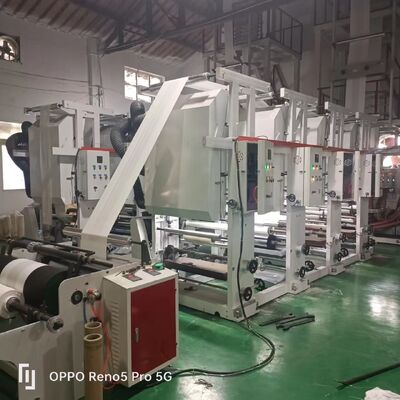 กว้างของสกรู 55 มม 2 หรือ 65 มม 2 มม เครื่อง extruder ภาพยนตร์ พลังงานรวม 11-21kw Extrusion ความจุ 100 ถึง 500 กิโลกรัม / ชั่วโมงสําหรับ extrusion ภาพยนตร์พลาสติก