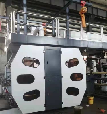 เครื่องพิมพ์เฟล็กโซกลองกลางหกสีแบบประหยัดพร้อม 6 สี UV DIE CUT SLITTING SERVO สำหรับฉลากสติกเกอร์อัตโนมัติ