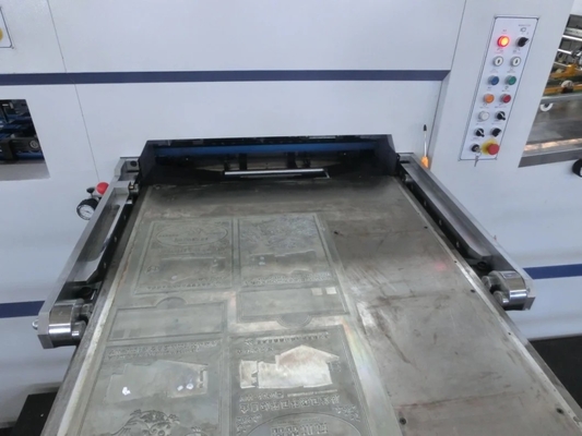 เครื่องลายนูนอัตโนมัติเชิงพาณิชย์ 1050x750mm 5500s / H-7000s / H