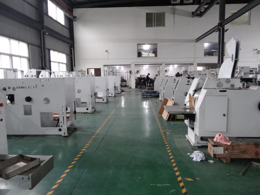 เครื่องทำถุงกระดาษคราฟท์ของชำ 13500*2300*2000mm 3 Phase