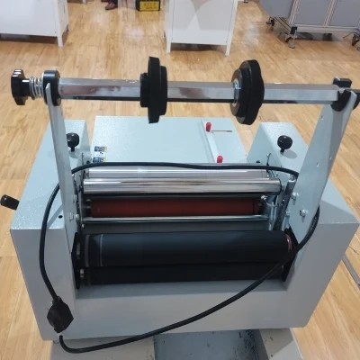 OPP 900mm Slitting Rewinder Machine 5m / Min เคลือบฟิล์มไม่ทอ